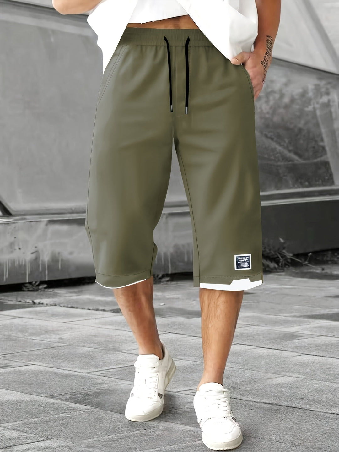 Grå avslappnade dragskoshorts för herr i skön vardagsstil