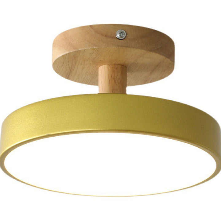 Detaljbild på fäste och materialval för denna LED taklampa