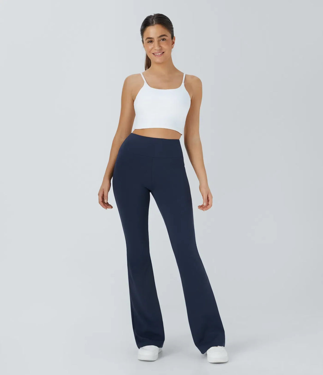 Utsvängda yogaleggings med hög midja som framhäver silhuetten