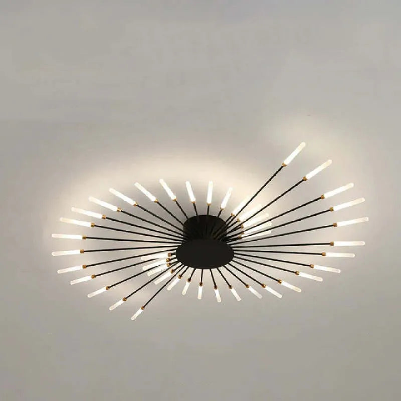 Detaljbild av glittrande kristaller på den moderna hänglampan