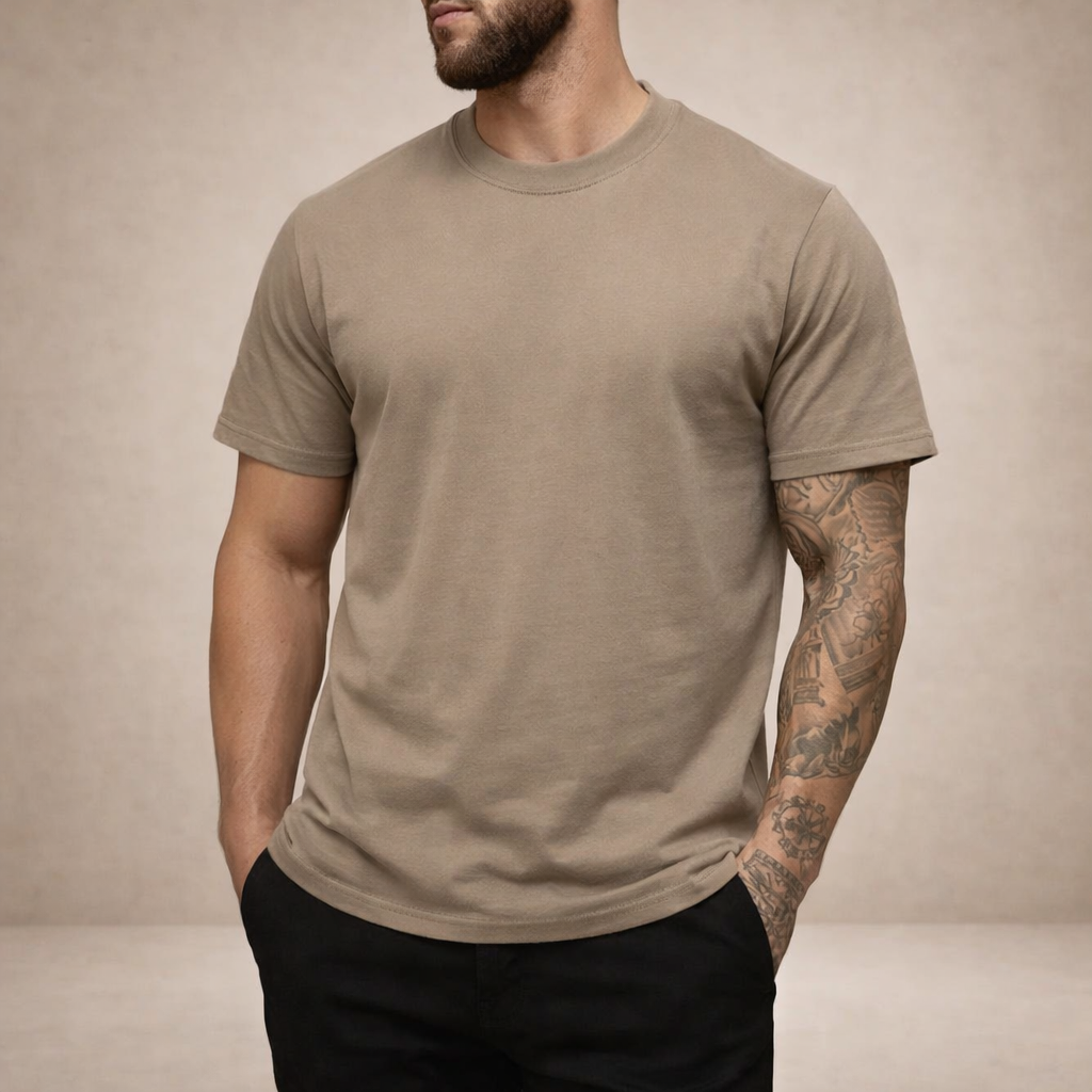 Svart slim fit t-shirt för herrar framifrån