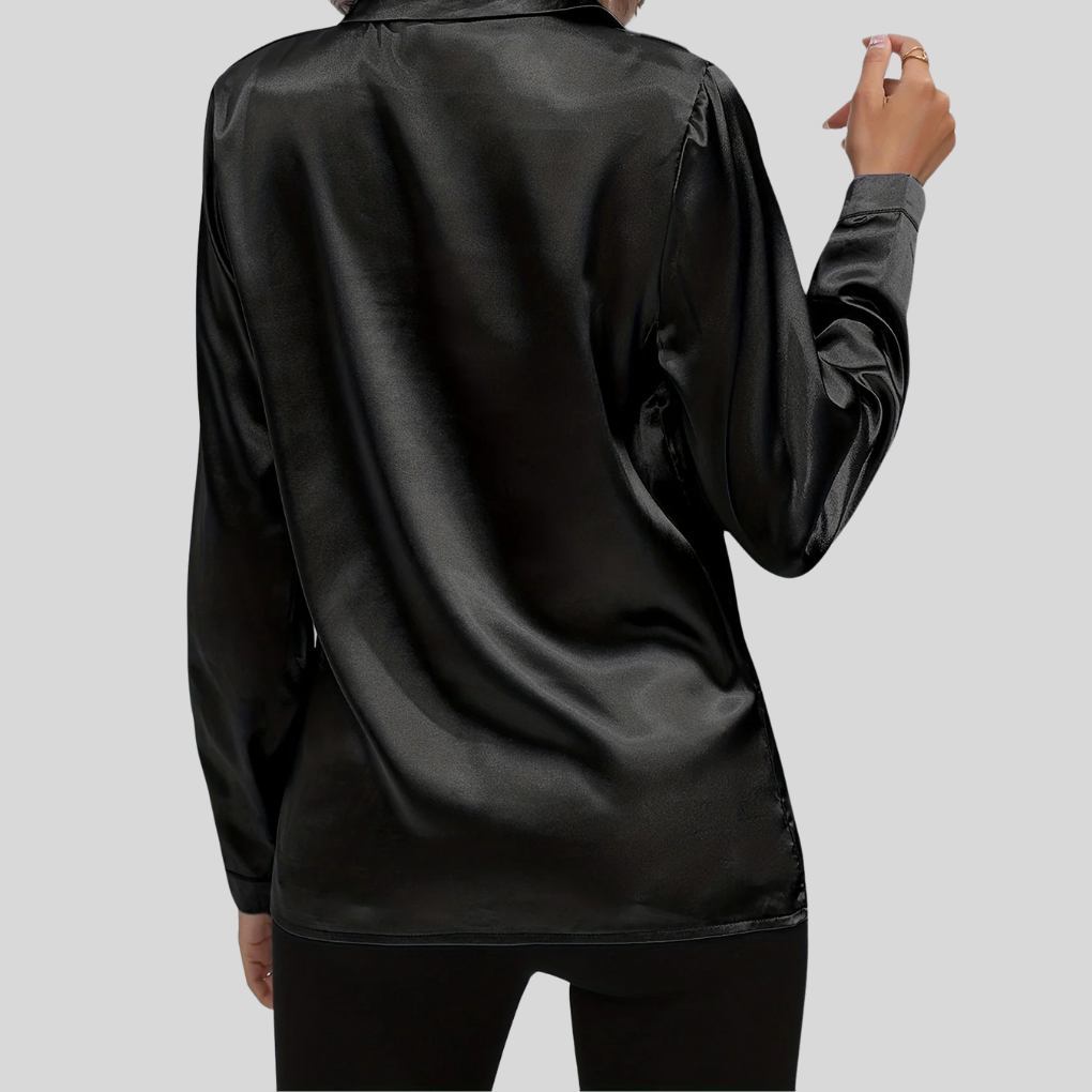 Styla damblus med byxor för en komplett vardagsoutfit