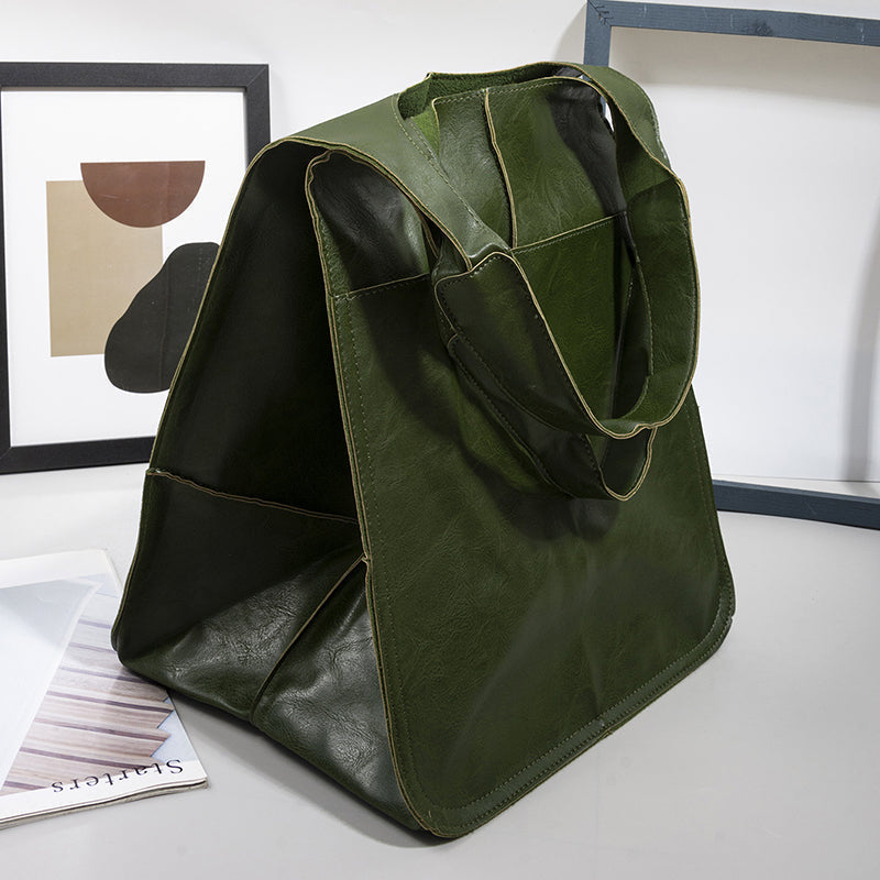 Stor damväska i vintagestil med rymlig design från sidan