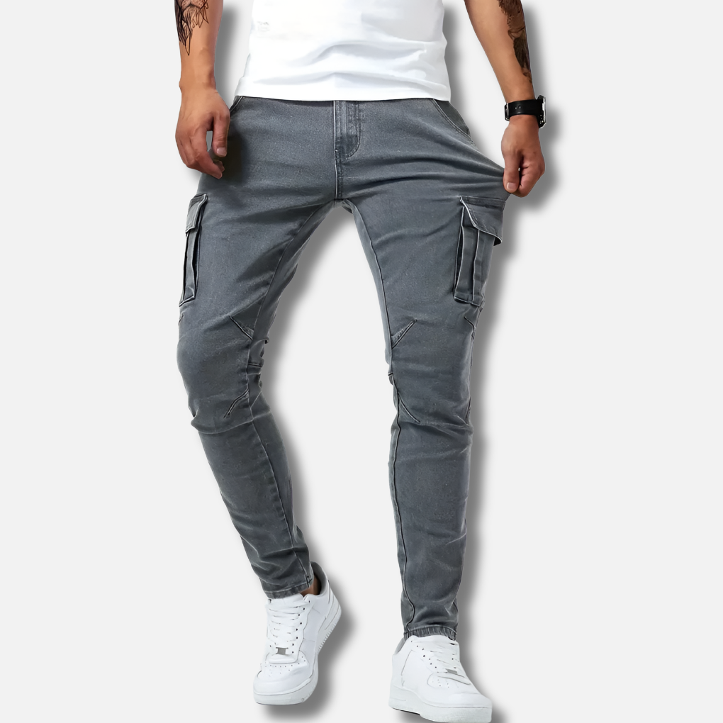 Grå cargobyxor för män i modern streetwear-stil med praktiska fickor