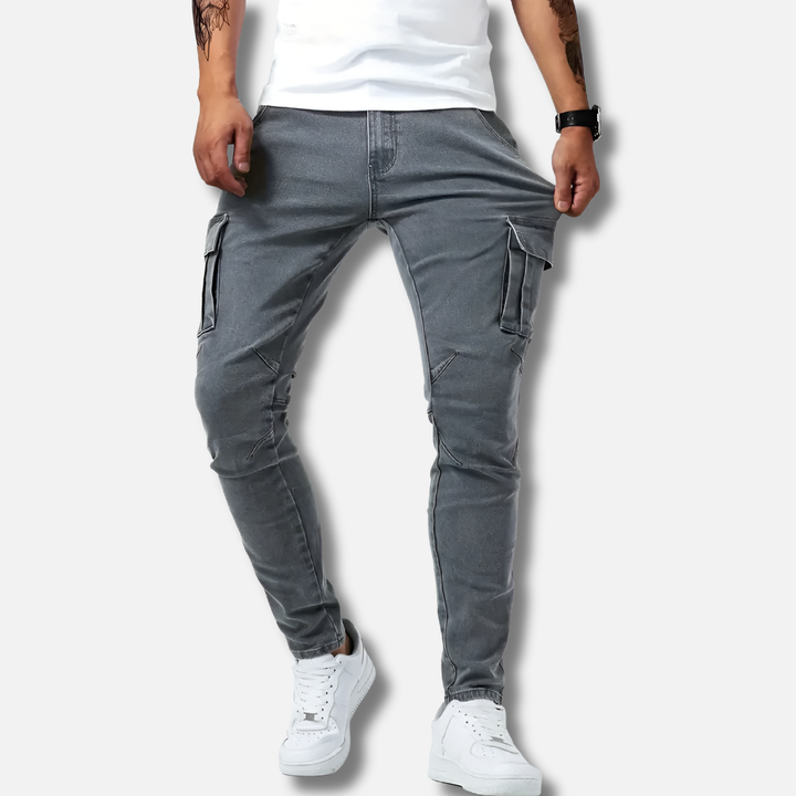 Grå cargobyxor för män i modern streetwear-stil med praktiska fickor