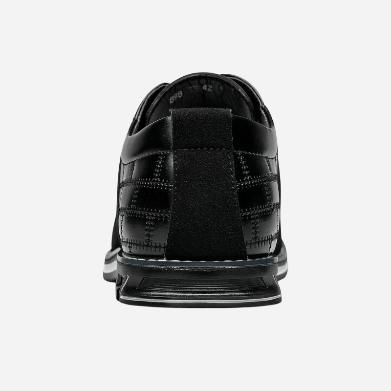 Bruna herrskor i lågskormodell med ventilerande design