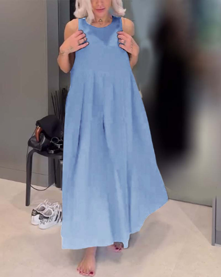 Elegant tankklänning med enfärgad och veck