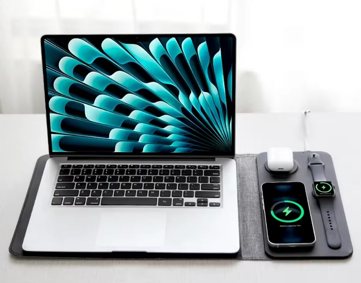 Slimmat laptopfodral med trådlös laddning för effektiv och sladdlös laddning
