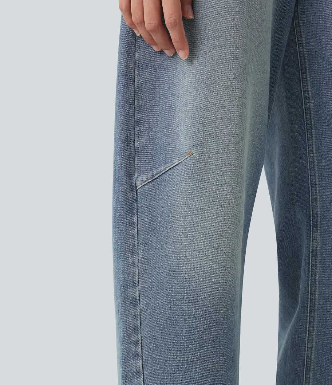 Sköna vardagsbyxor i jeansmodell med tidlös design