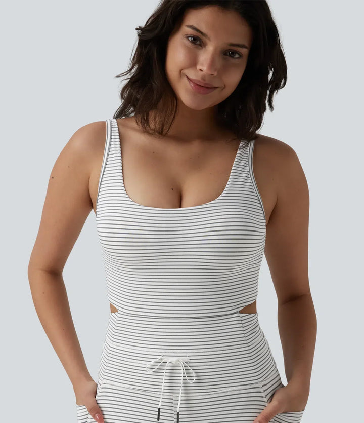 Randig yoga jumpsuit för dam med praktiska fickor och dragsko