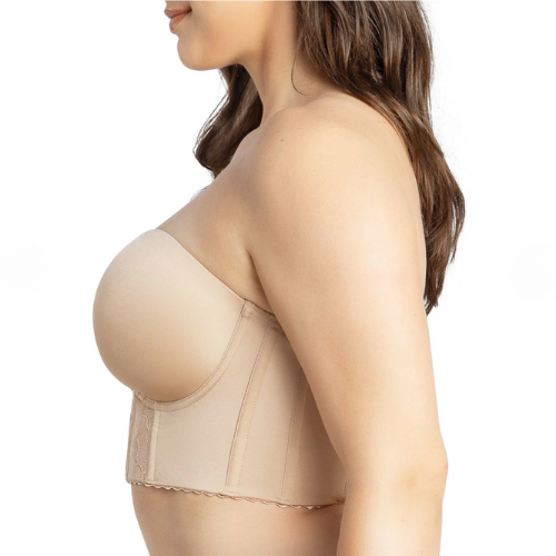 Profilbild av modell i ljus beige axelbandlös korsett-bh