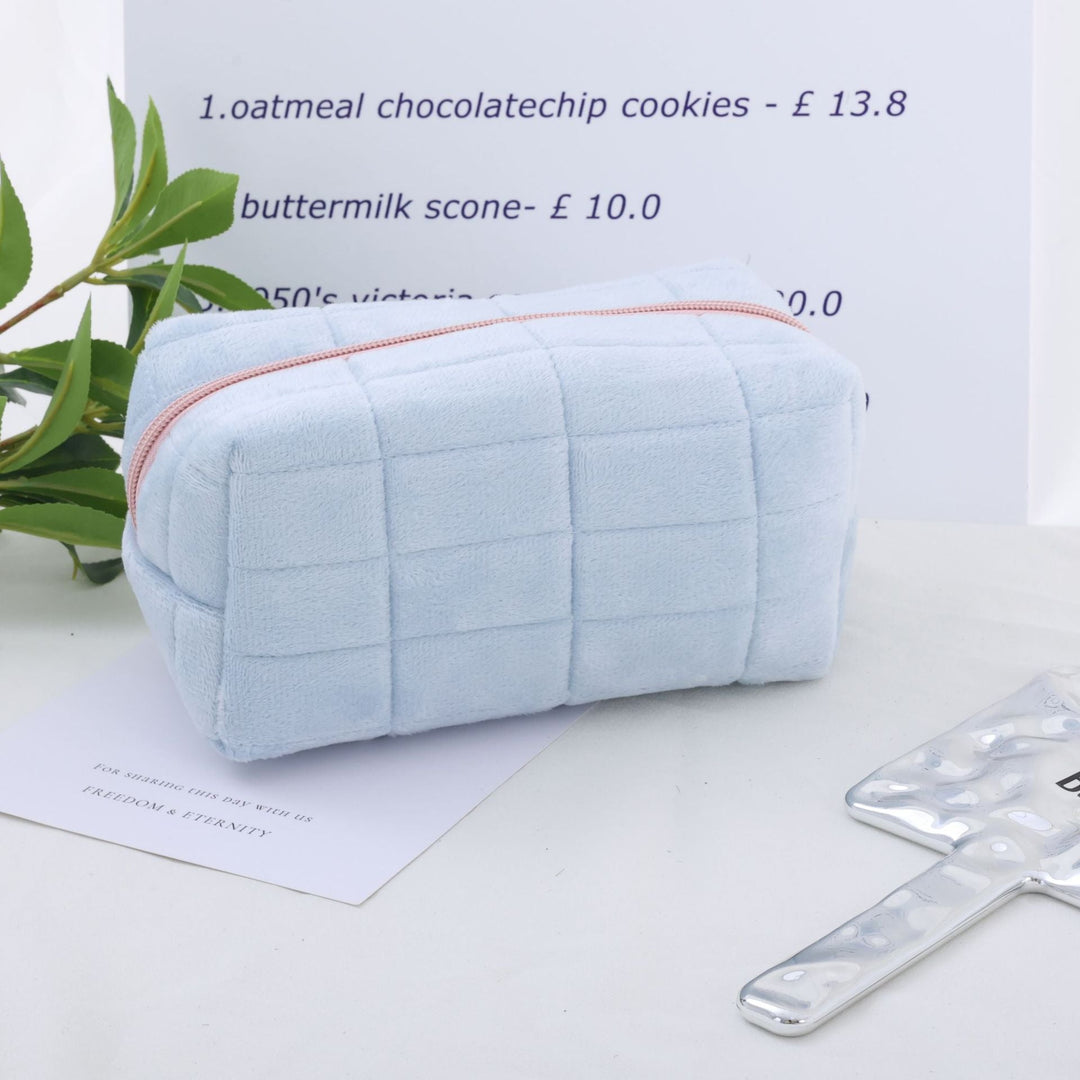Sminkväska och reseorganisatör i elegant japansk design