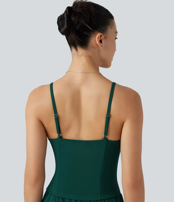 Elegant grön damjumpsuit med inbyggd bh för maximal komfort