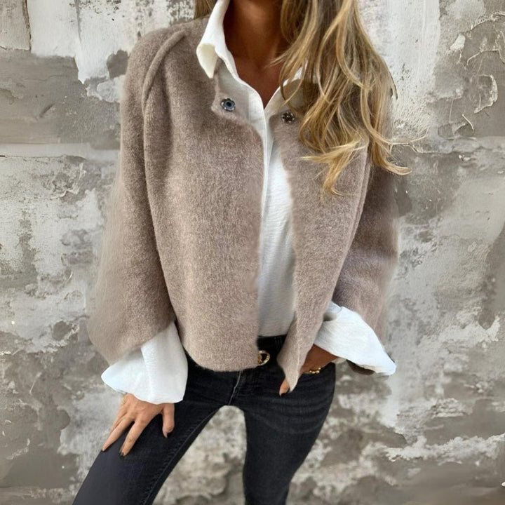 Amara mysig fodrad jacka i beige färg