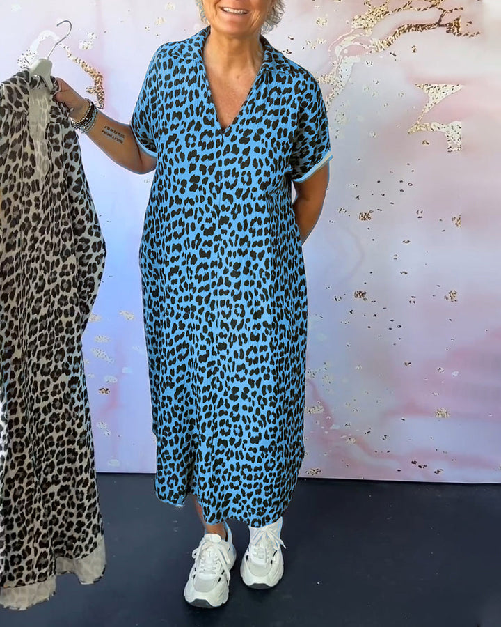 Damklänning med leopardtryck, V-ringning och korta ärmar