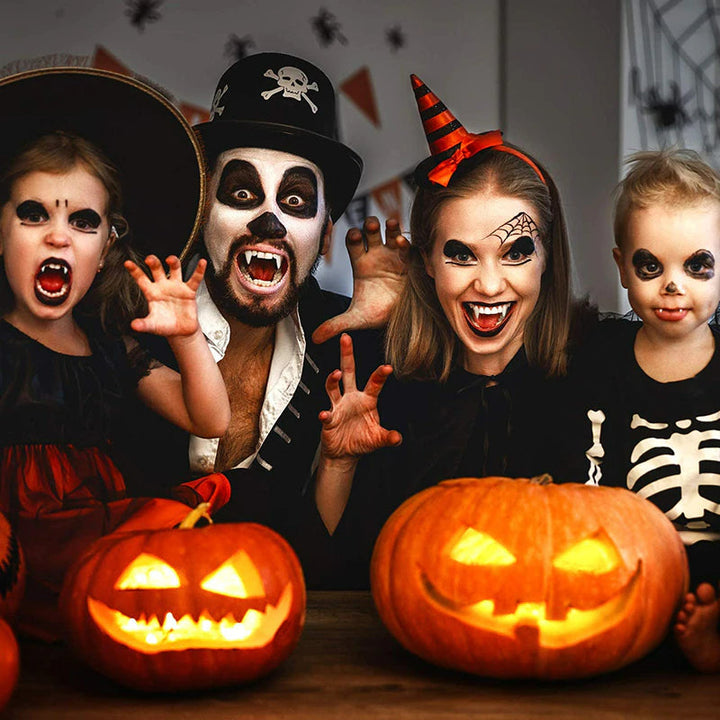 Realistiska vampyrtänder för halloween och maskerad utklädnad