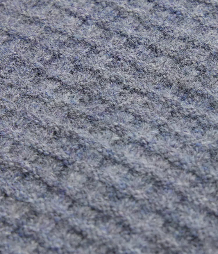 Beige långärmad damtröja med stilrena tumhål