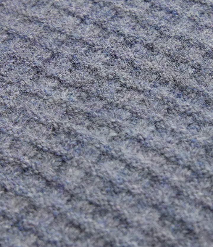 Beige långärmad damtröja med stilrena tumhål