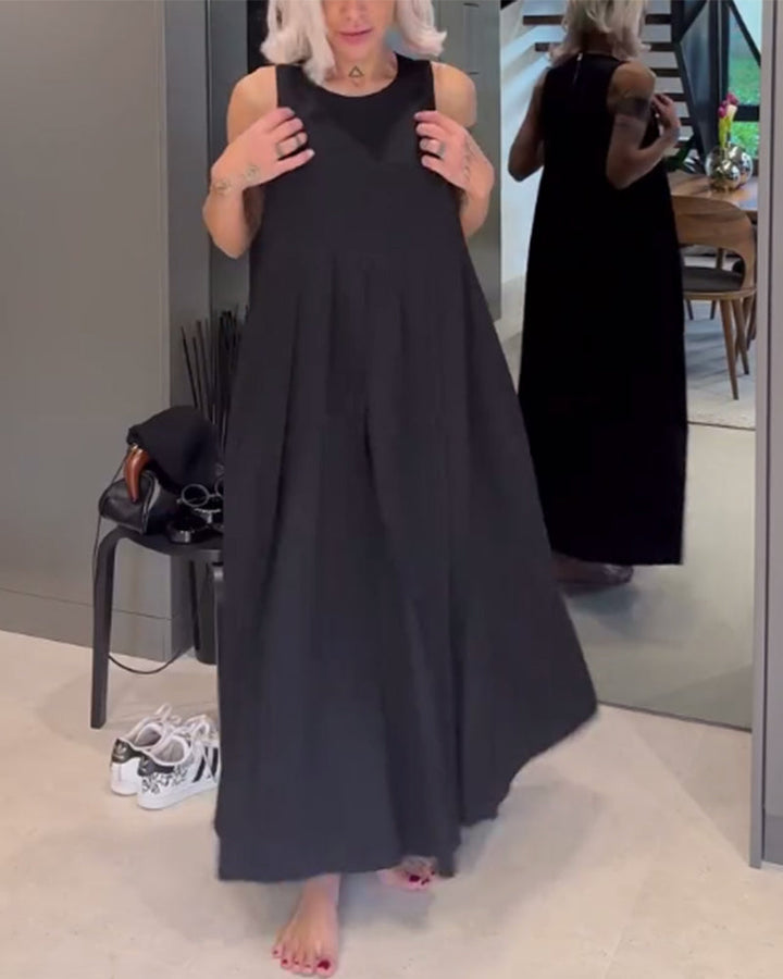 Elegant tankklänning med enfärgad och veck