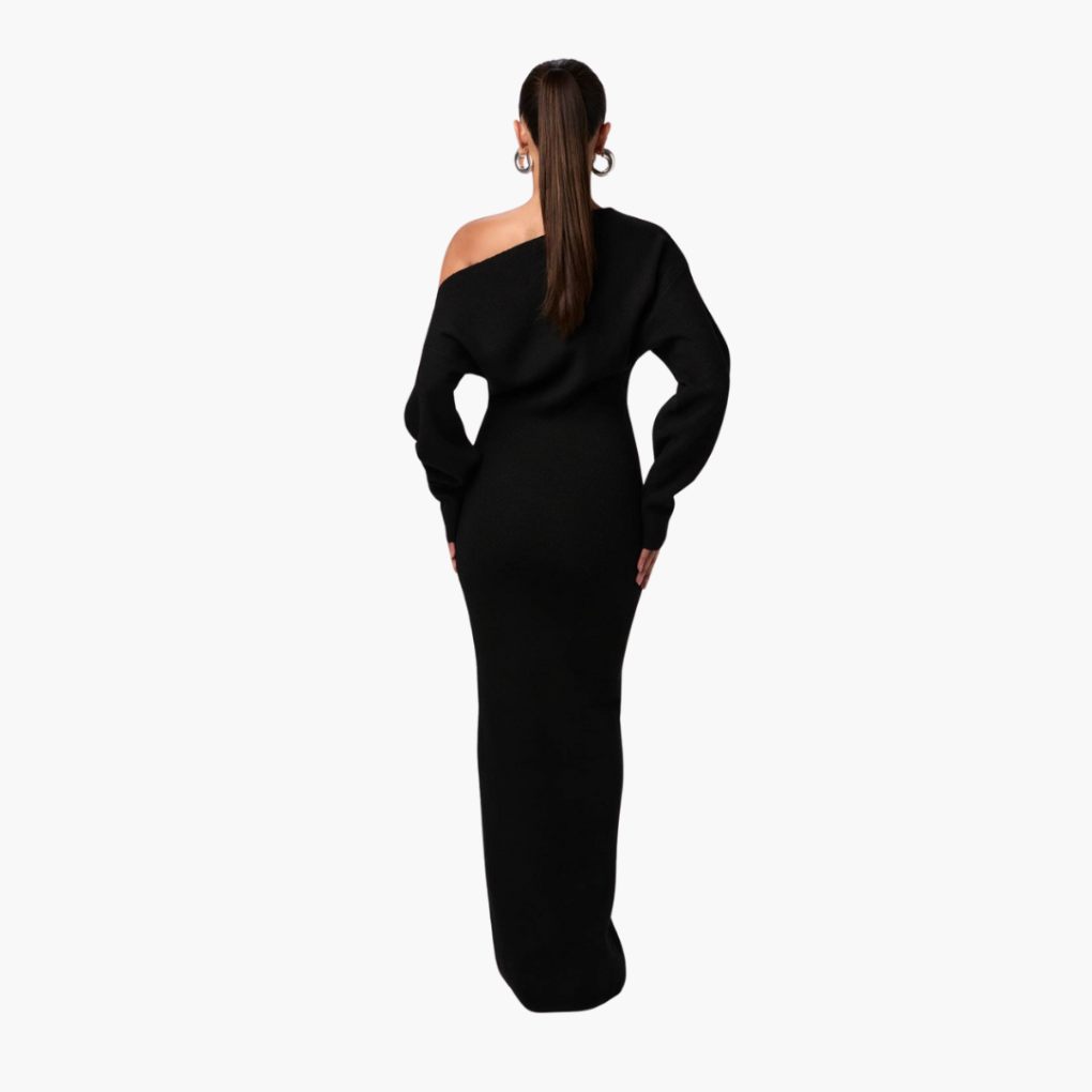 Stickad off-shoulder klänning i elegant design för dam