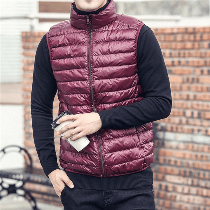 Unisex lättfodrad väst i snygg design, perfekt som lättviktsväst för vardag och friluftsliv.
