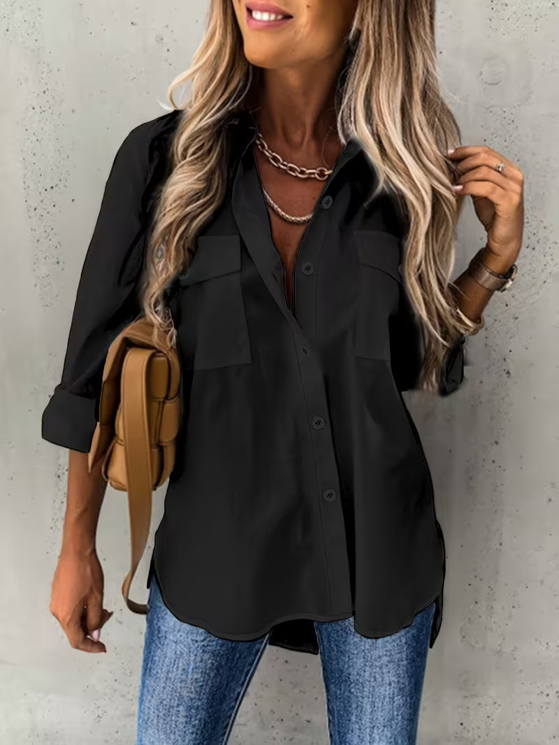 Elegant damblus med knäppning och krage för en stilsäker vardagslook
