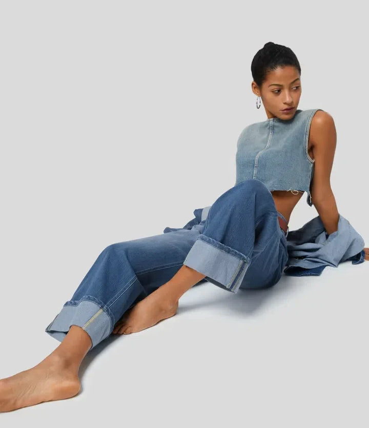 Stilrena damjeans med hög midja i ljus och fräsch nyans