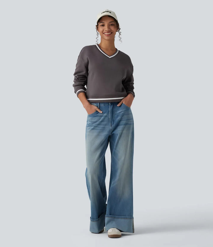 Stilren sweatshirt för dam i mjukt material med färgblock