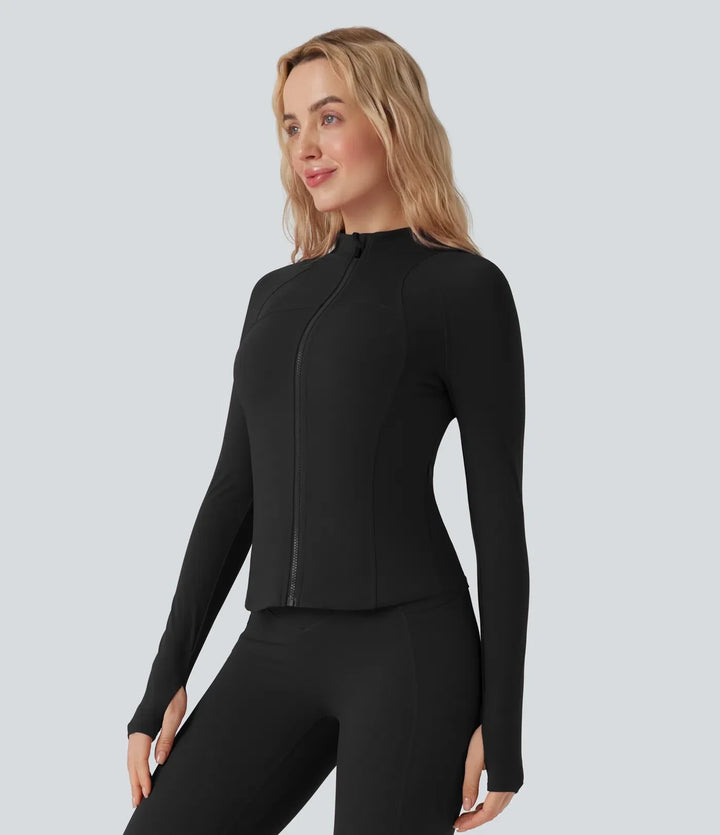 Stilren damjacka med ståkrage anpassad för träning och yoga