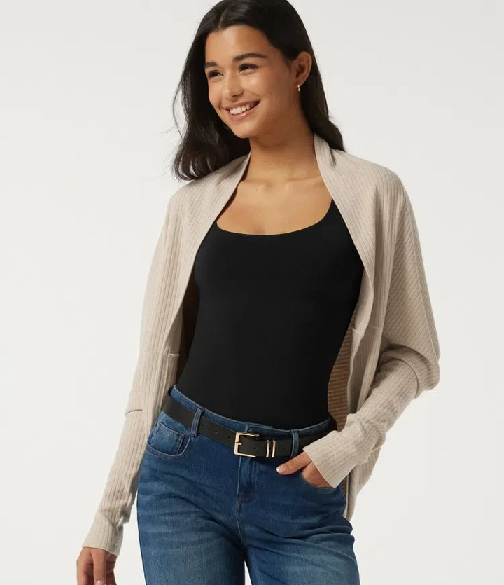 Dam cardigan med ribbstickning och fladdermusärm för vardagsbruk