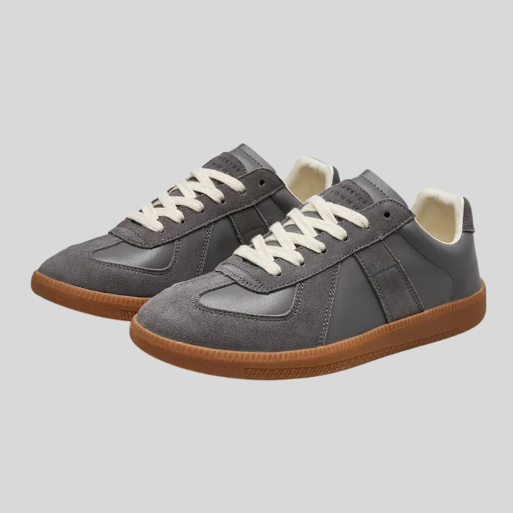 Snygga svarta retro platåsneakers för vardagsbruk