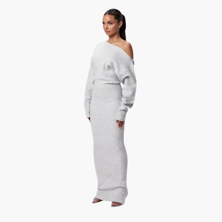 Svart aftonklänning med off-shoulder skärning från sidan