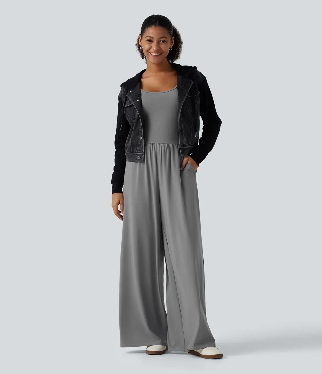 Snygg jumpsuit för dam med inbyggd BH och smickrande passform