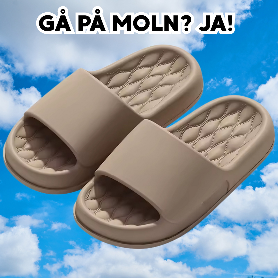Bruna Moon Tofflor mot en himmelsbakgrund med texten Gå på moln
