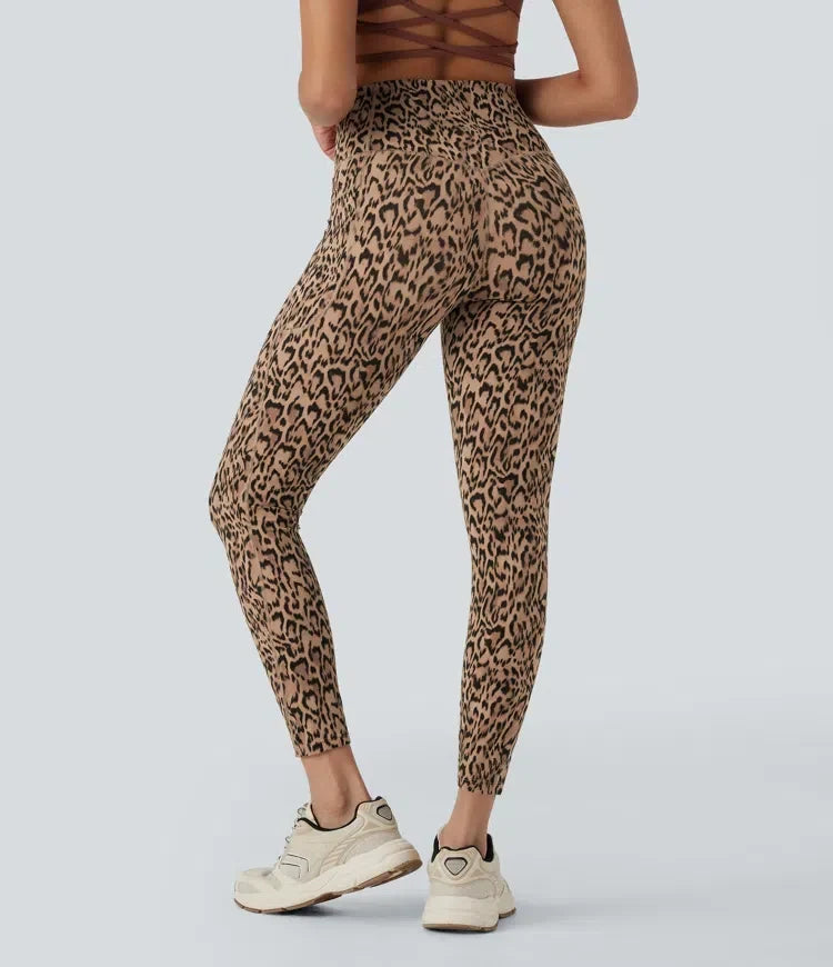 Snygga damtights för yoga och träning med leopardmönster
