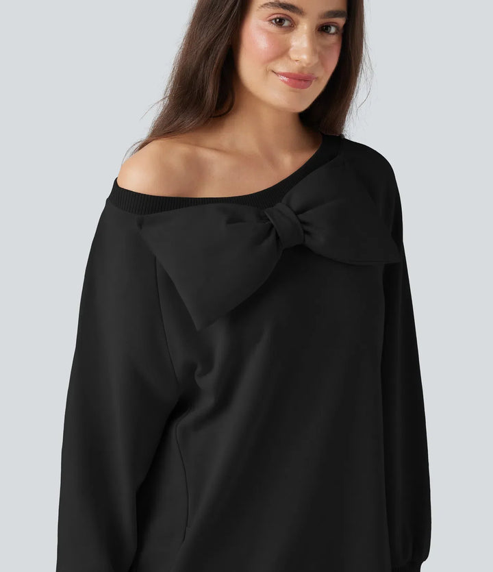 Stilren sweatshirt för dam med båtringning bakifrån