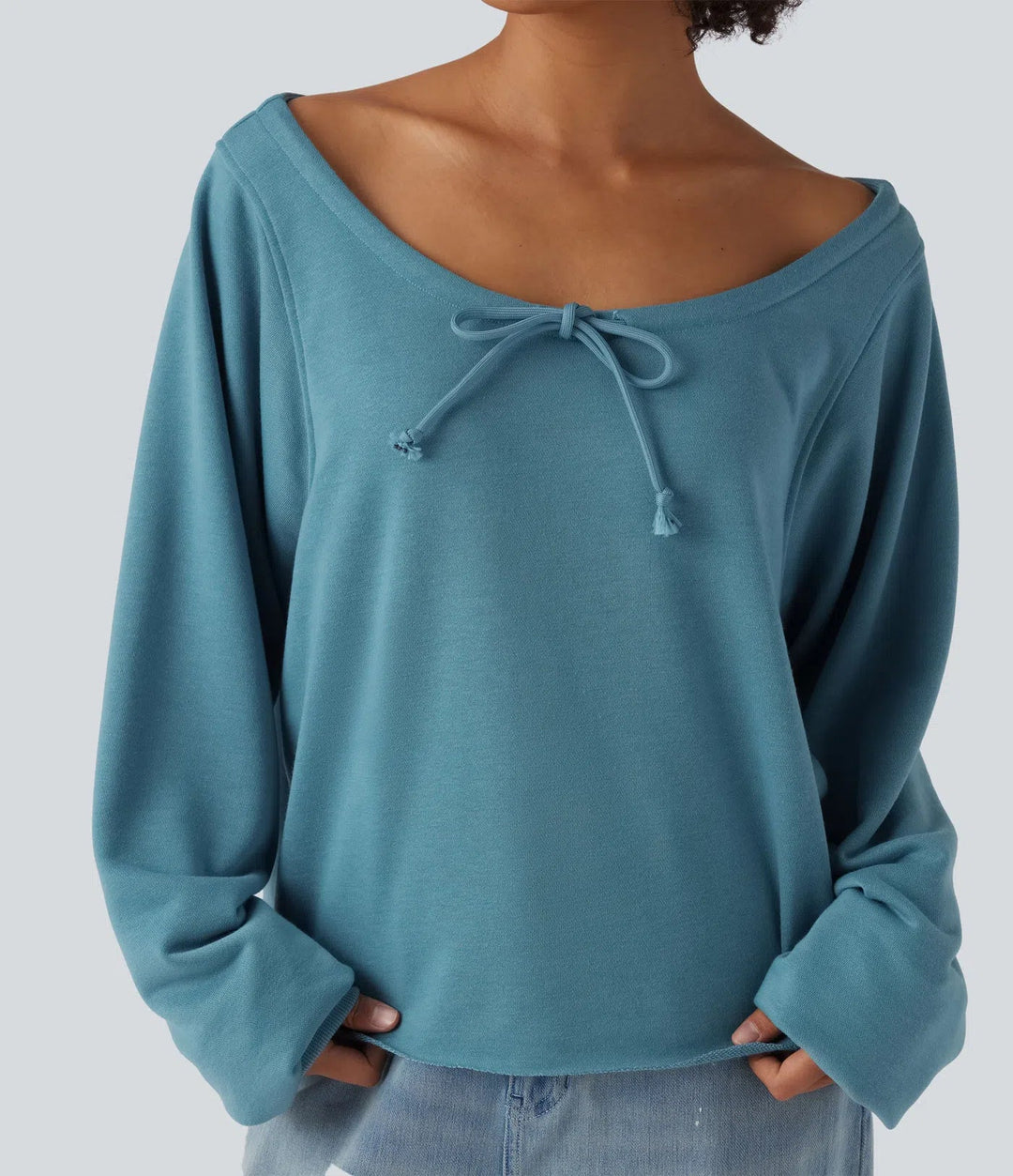 Blå dam sweatshirt med långa ärmar och sexig off-shoulder design