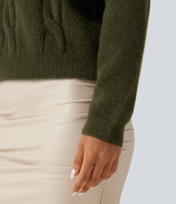 Beige damtröja med V-ringad hals och lång raglanärm, perfekt för hösten