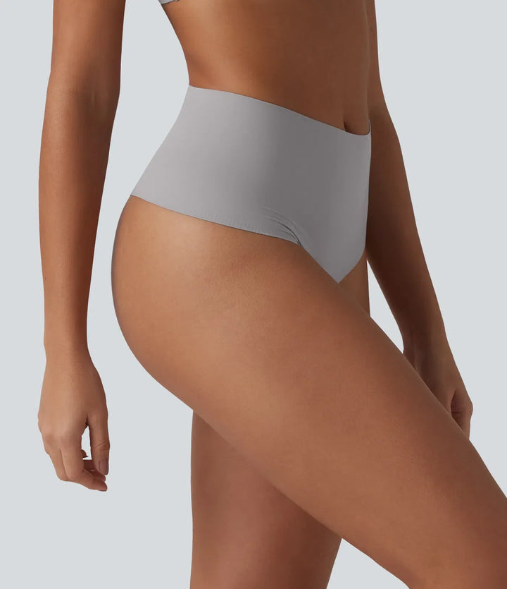 Detaljbild på högmidjad sömlös thong med stretchigt tyg