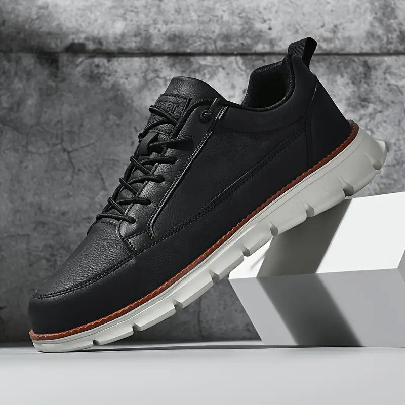Bekväma herrsneakers för vardagskomfort från sidan