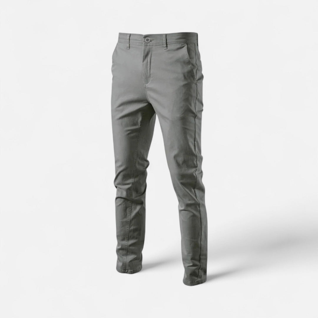 Mångsidiga herrmode byxor för en avslappnad men uppklädd look