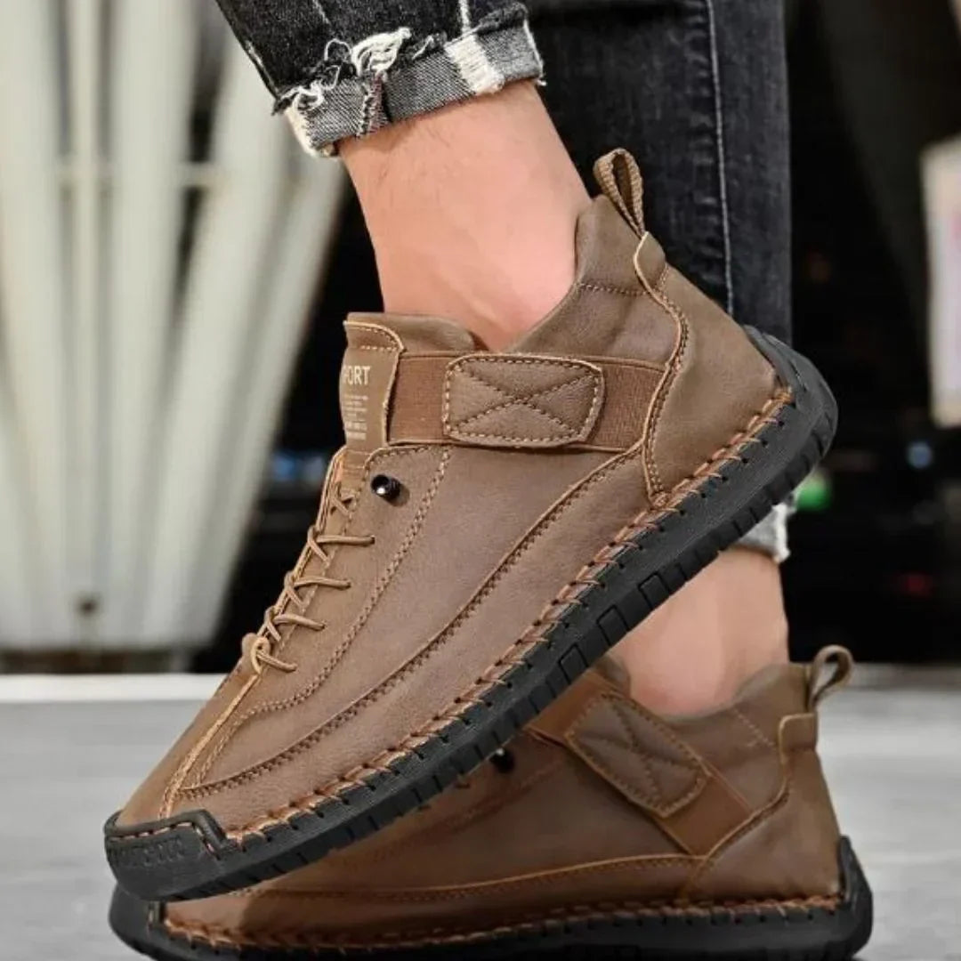 Profilbild av urbana sneakers som visar den snygga formen