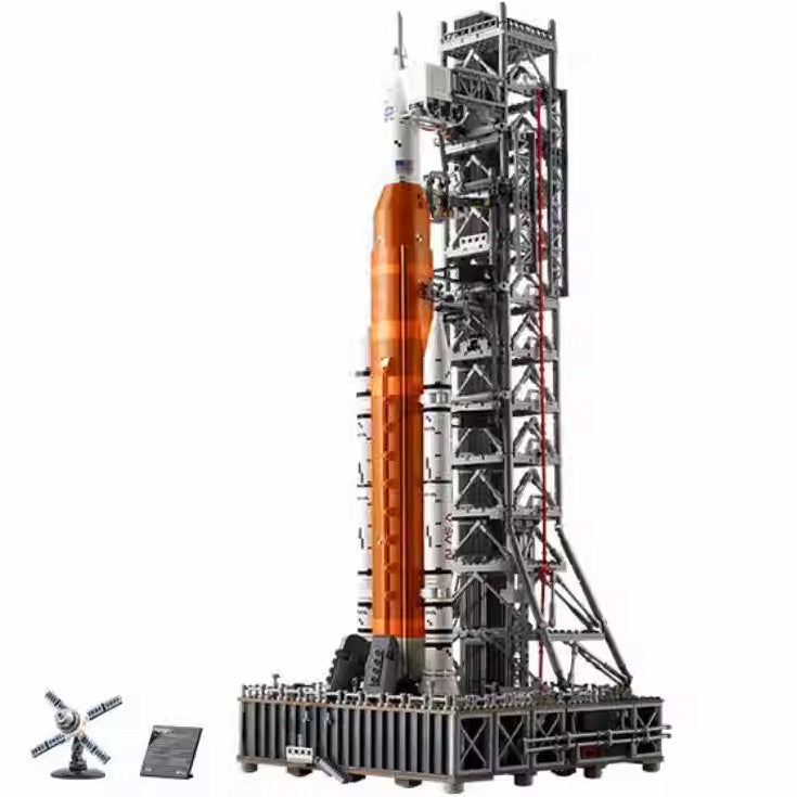 NASA Artemis rymdstartsystem modell på display med torn