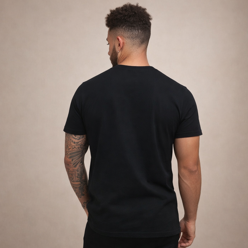 Klassisk slim fit bas-tshirt för stilmedvetna män