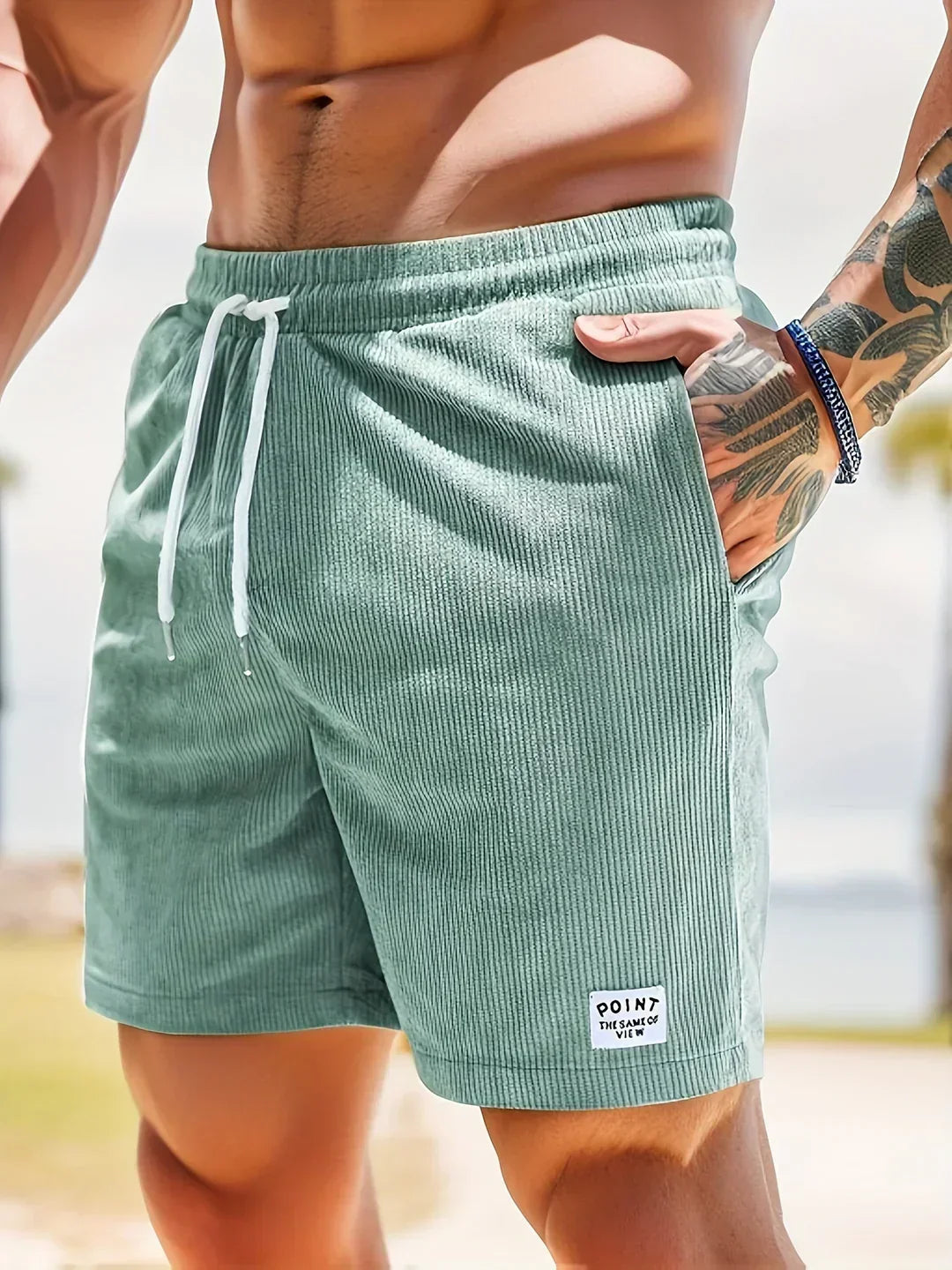Stilrena sommarshorts för herrar i randig design med bra komfort