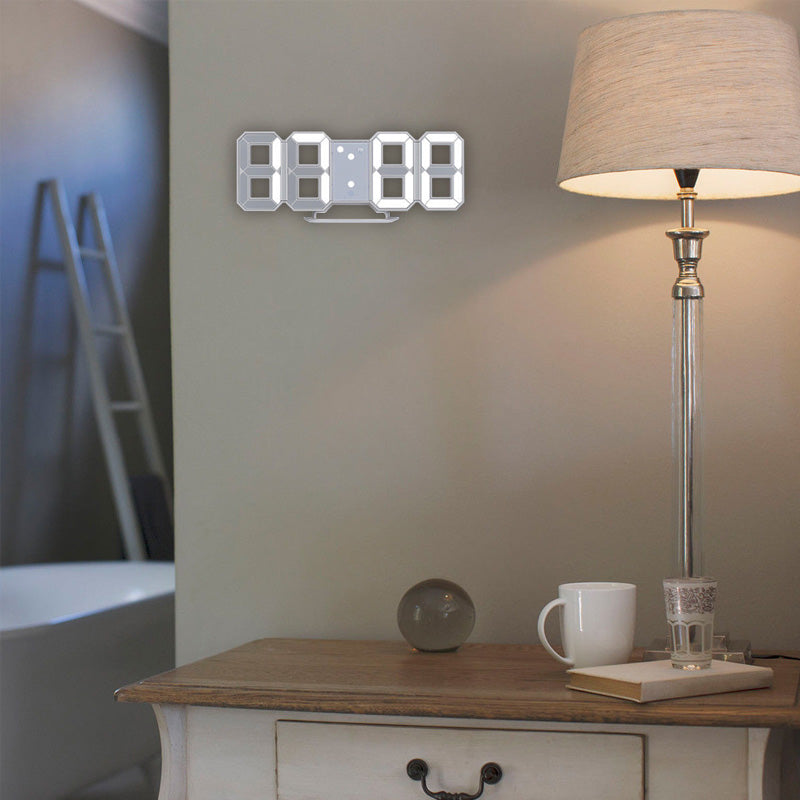 Mångsidig bordsklocka med ställ och digital tidsvisning i modern design