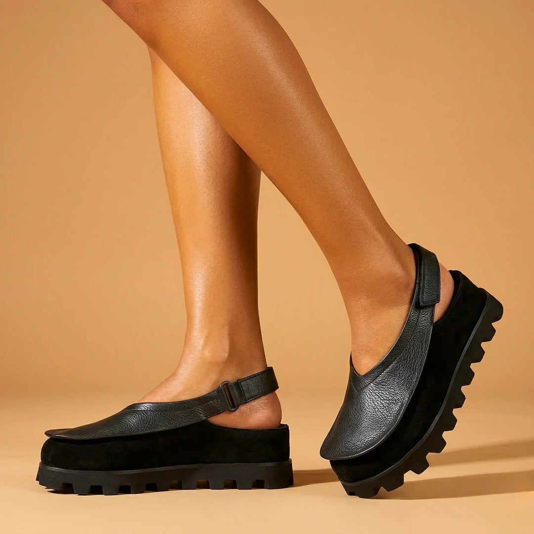 Helhetsbild av mångsidiga dam-slingbacks i neutral brun färgton