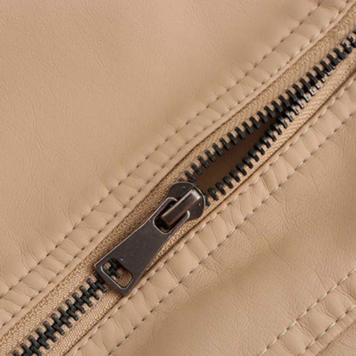Elegant damjacka – Tidlös stil & komfort