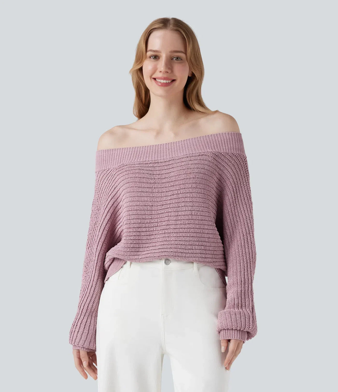 Beige långärmad damtröja med off shoulder-design för bekväm vardagslook