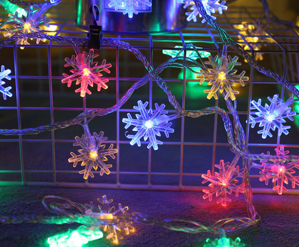 LED snöflingor ljusslinga med varmvitt sken för mysig julbelysning